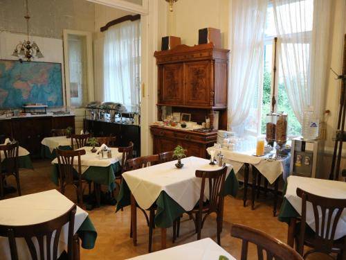 Acropolis House, Athens