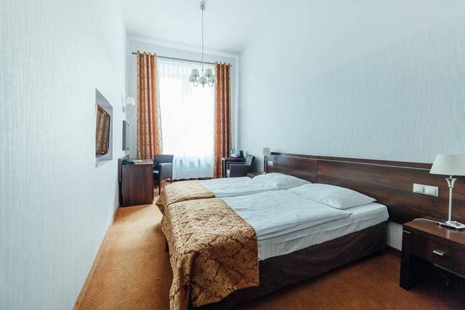 RT Rezydent, Krakow