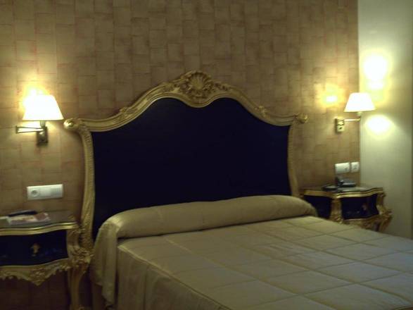 Adriano Boutique Sevilla, Seville