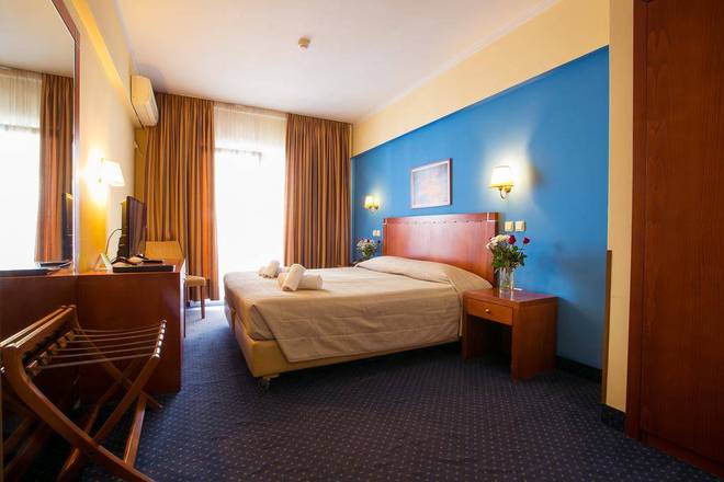 Hotel Marina, Athens