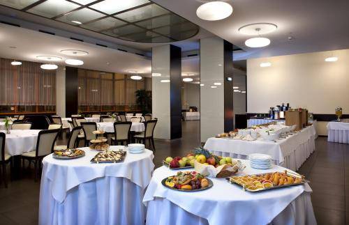 Hotel Tatra, Bratislava