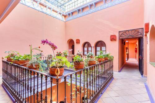 Patio de La Alameda, Seville