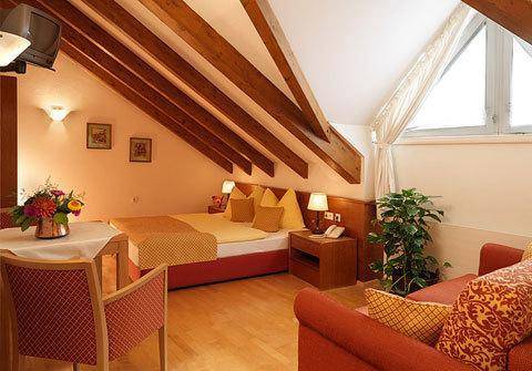 Hotel Wei&szlig;es Kreuz, Innsbruck