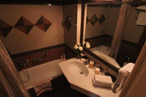 Achillion Hotel, Athens