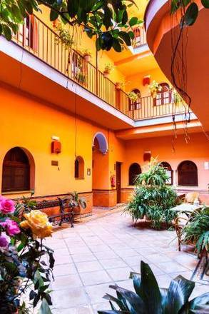 Patio de La Alameda, Seville