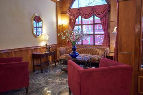 Hotel St. James, New York