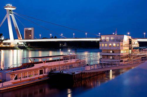 Botel Gracia, Bratislava