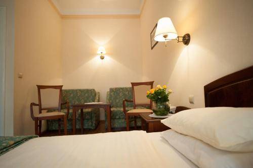 Karmel Hotel, Krakow