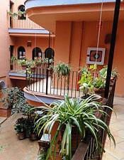 Patio de La Alameda, Seville