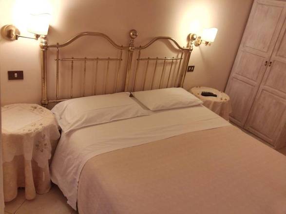 Marta Guest House, Rome