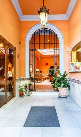 Patio de La Alameda, Seville