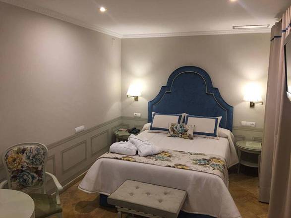 Adriano Boutique Sevilla, Seville