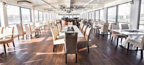 Botel Gracia, Bratislava