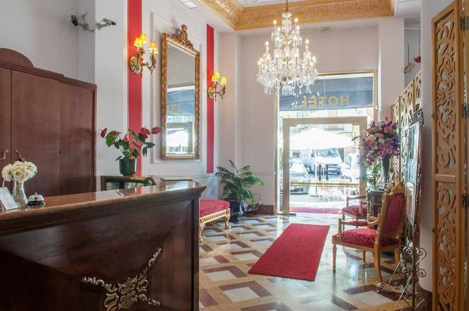 Adriano Boutique Sevilla, Seville