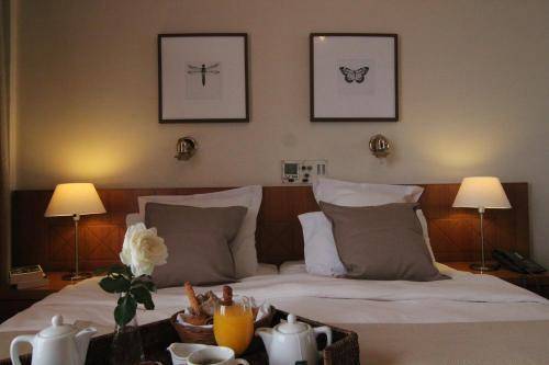 Achillion Hotel, Athens