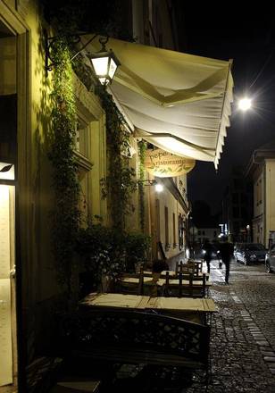Karmel Hotel, Krakow