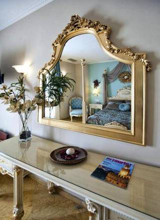 Adriano Boutique Sevilla, Seville