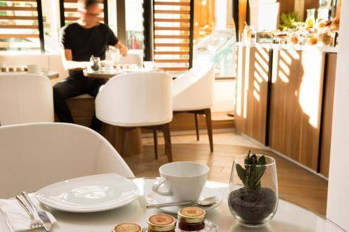 Hôtel Eiffel Turenne, Paris