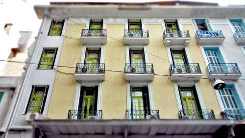 Zeus Hostel, Athens
