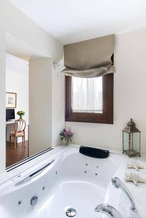 Hotel Amadeus & La Musica, Seville