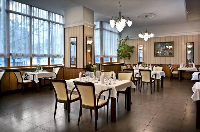 Hotel Tatra, Bratislava