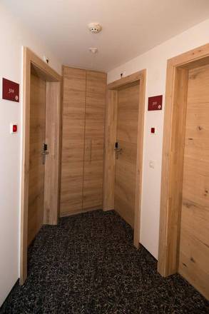 Dollinger, Innsbruck