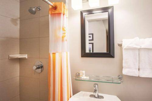 La Quinta by Wyndham New York City Central Park (Formerly Comfort Inn Central Park West), New York