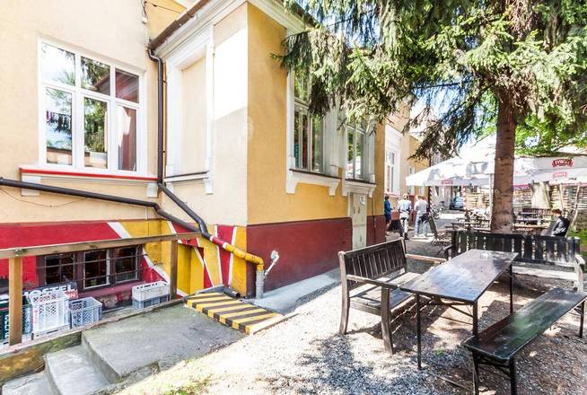 Good Bye Lenin Hostel, Krakow
