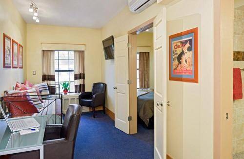 Chelsea Pines Inn, New York