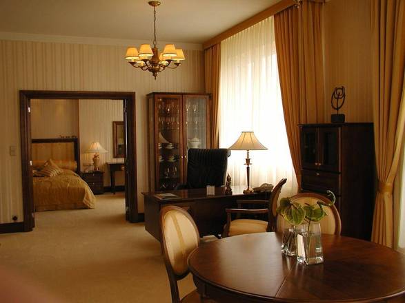 Apollo Hotel Bratislava, Bratislava