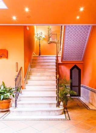 Patio de La Alameda, Seville