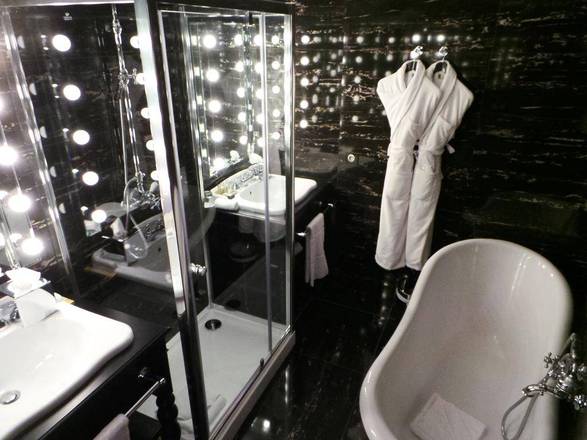 Seven Hotel, Paris