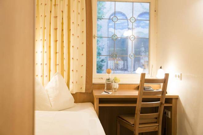Hotel Wei&szlig;es Kreuz, Innsbruck