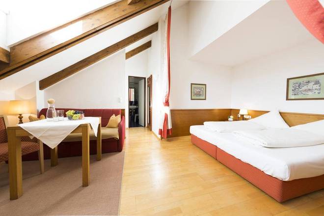 Hotel Wei&szlig;es Kreuz, Innsbruck