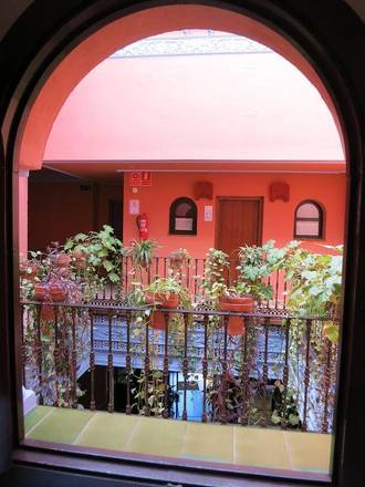 Patio de La Alameda, Seville