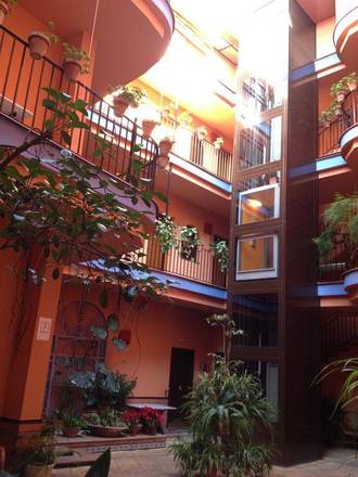 Patio de La Alameda, Seville