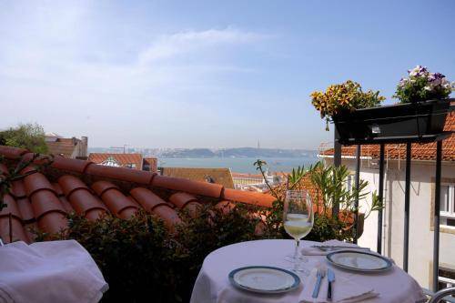 Solar Dos Mouros, Lisbon
