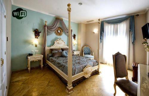 Adriano Boutique Sevilla, Seville