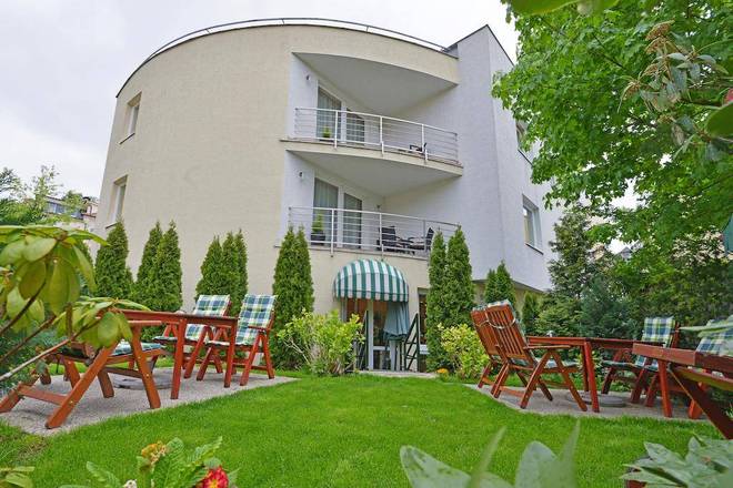 Antares, Bratislava