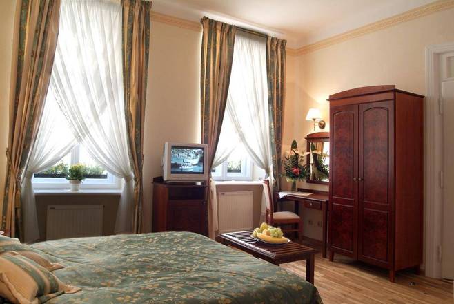 Karmel Hotel, Krakow
