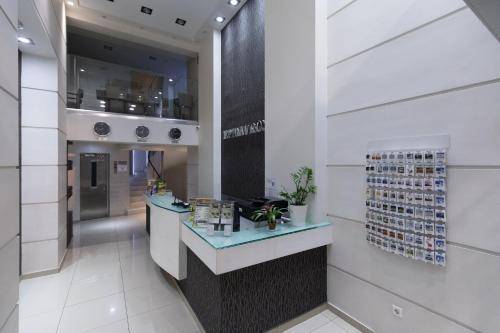 Epidavros Hotel, Athens