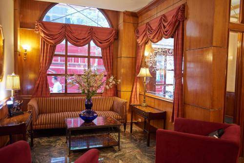 Hotel St. James, New York