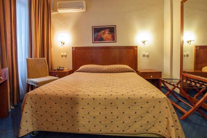 Hotel Marina, Athens