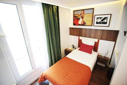 Hôtel Eiffel Turenne, Paris