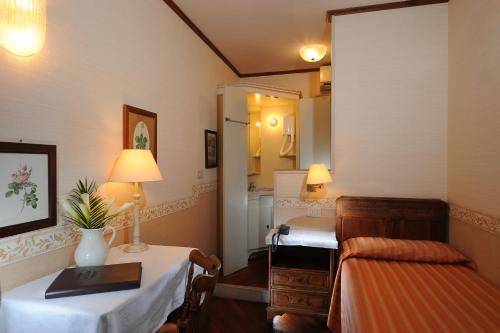 Hotel La Calcina, Venice