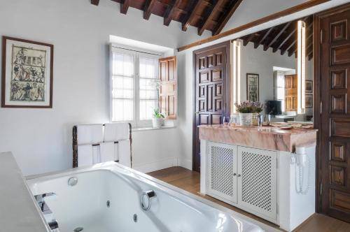 Hotel Amadeus & La Musica, Seville