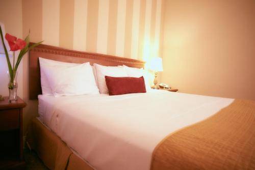 Hotel St. James, New York