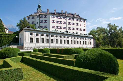 Dollinger, Innsbruck