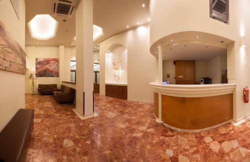 Hotel Marina, Athens