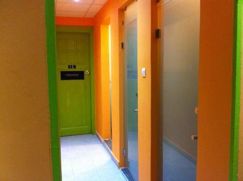 Zeus Hostel, Athens